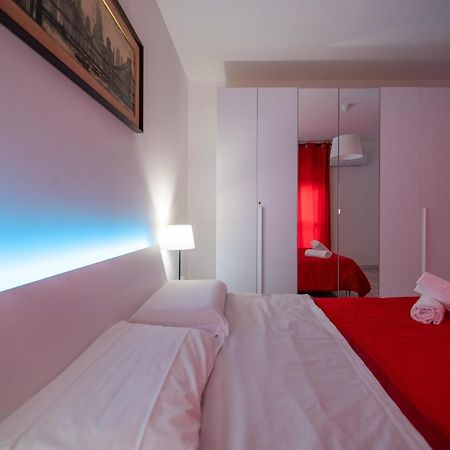 B&B A Casa Di Amici カゼルタ エクステリア 写真