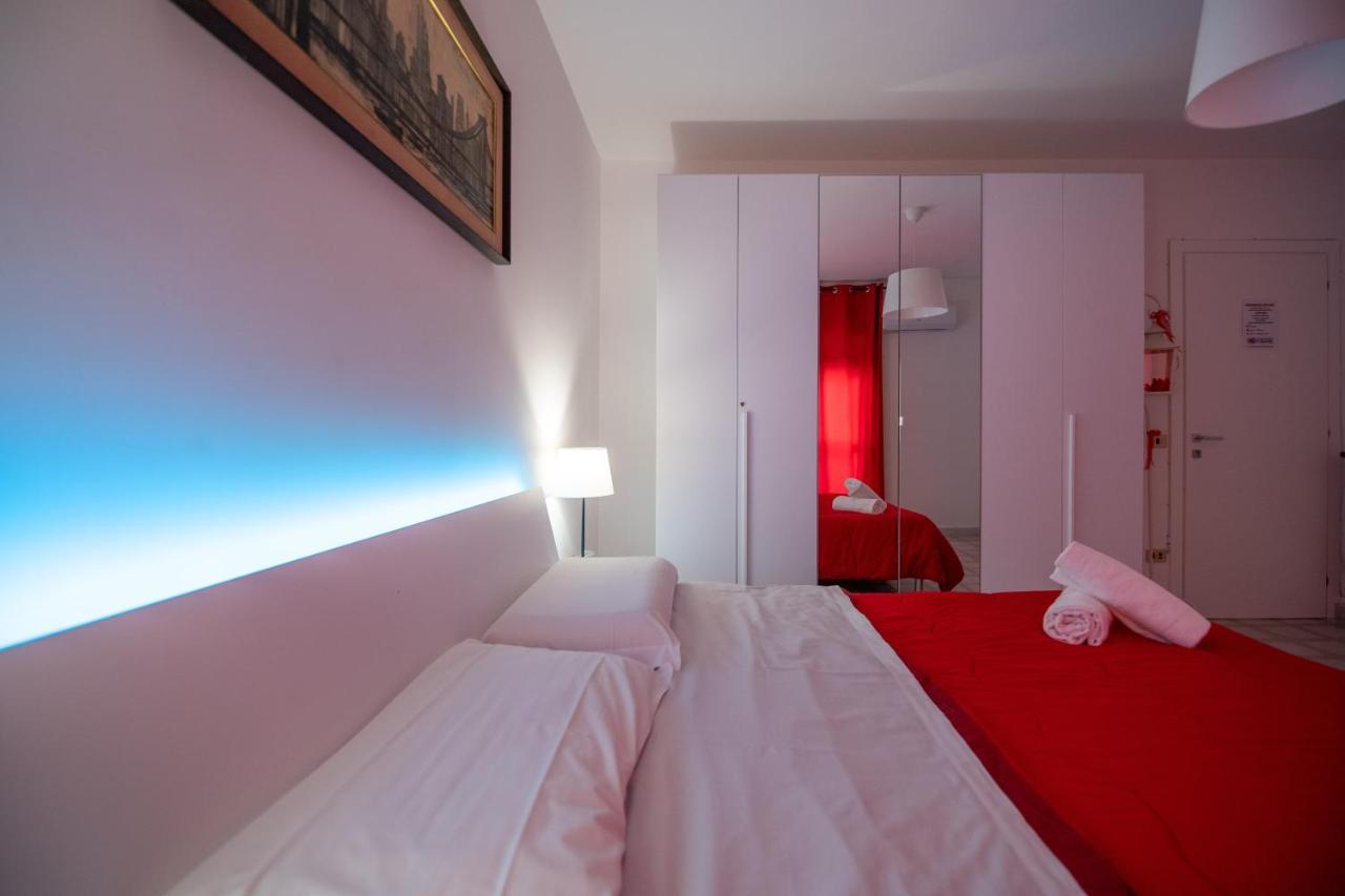 B&B A Casa Di Amici カゼルタ エクステリア 写真