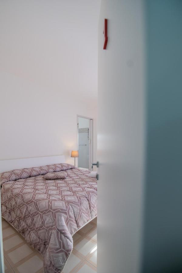 B&B A Casa Di Amici カゼルタ エクステリア 写真