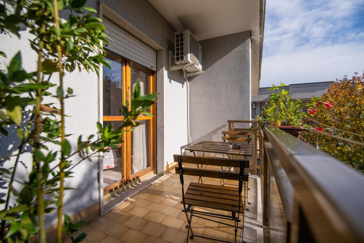 B&B A Casa Di Amici カゼルタ エクステリア 写真